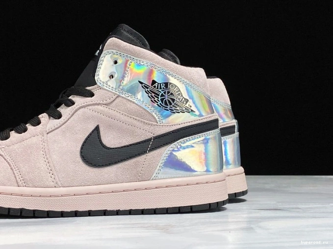 Dirty (W) BQ6472-602 Iridescent 1 Powder Air Mid Jordan 0927